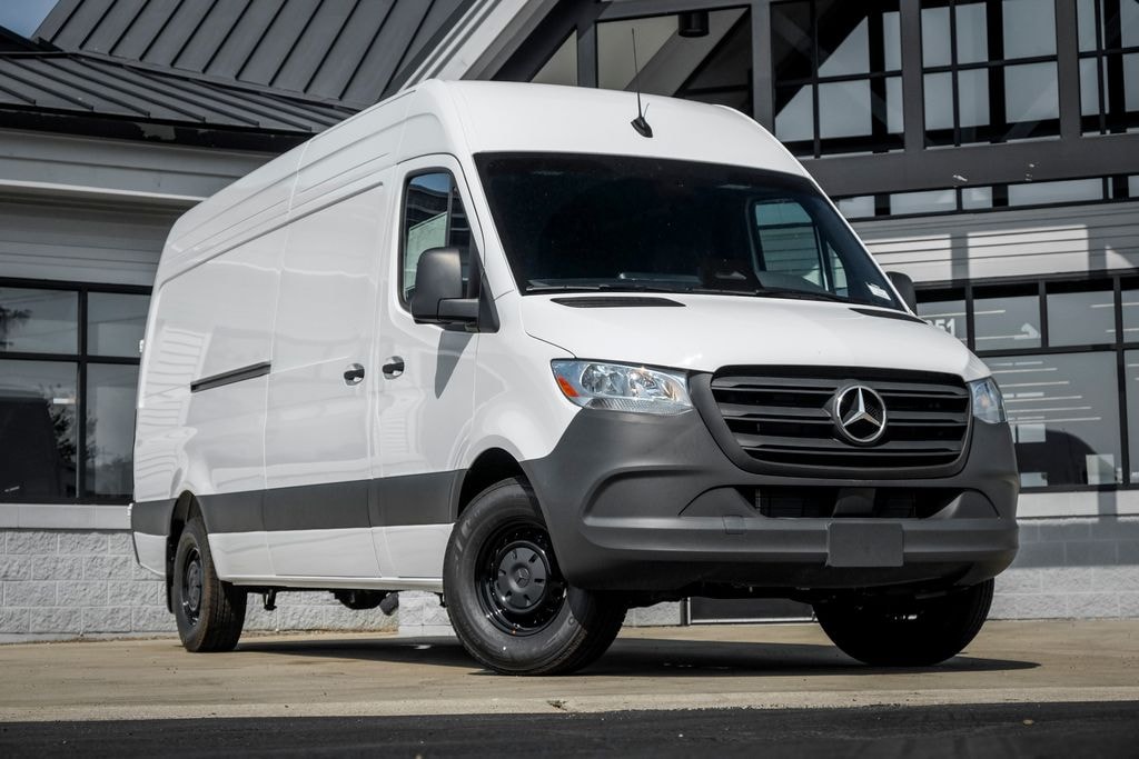 New 2026 Mercedes-Benz Sprinter 2500 High Roof 4-Cyl Diesel