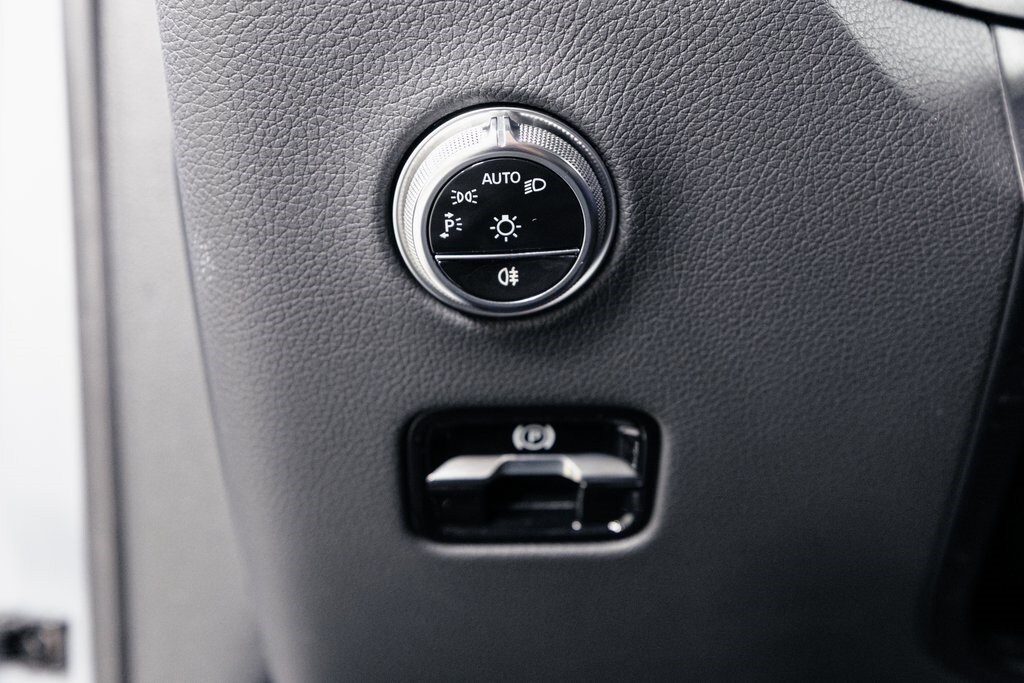 2025 MERCEDES-BENZ GLC-CLASS - Image 10