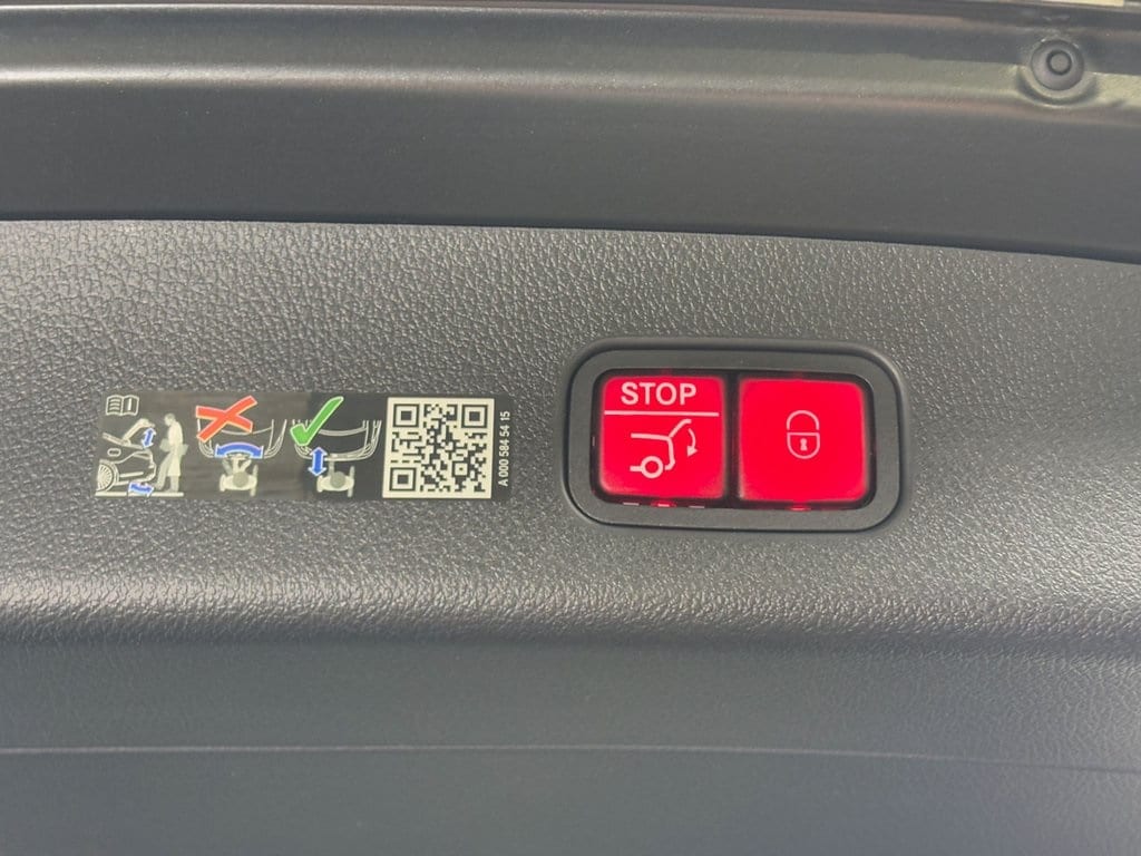 2025 MERCEDES-BENZ GLC-CLASS - Image 30