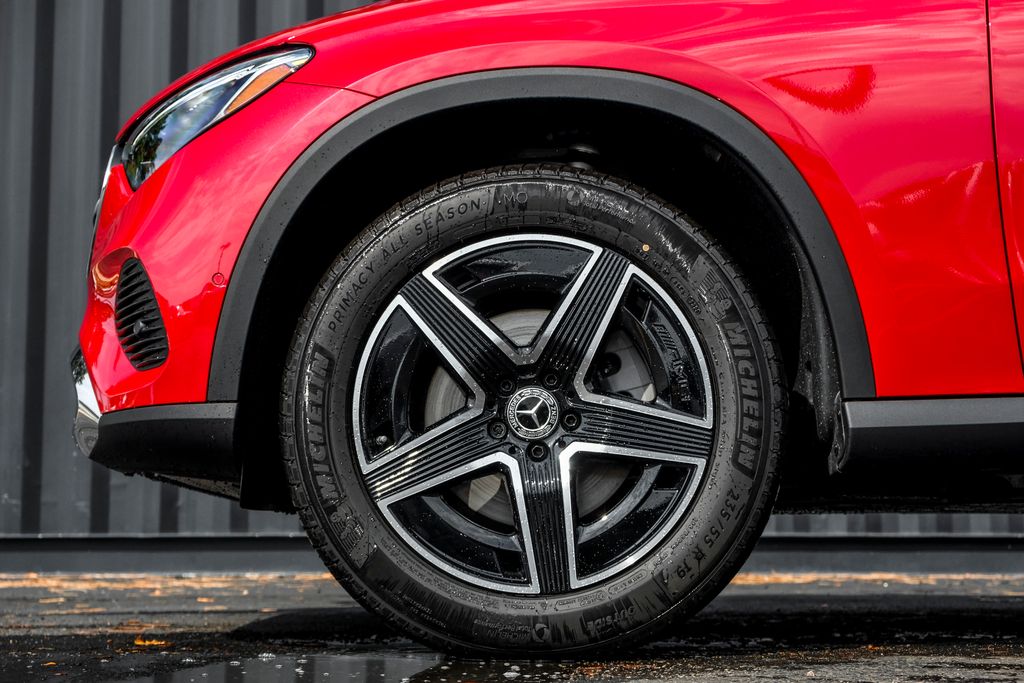 New 2027 Mercedes-Benz GLC 300 4MATIC SUV