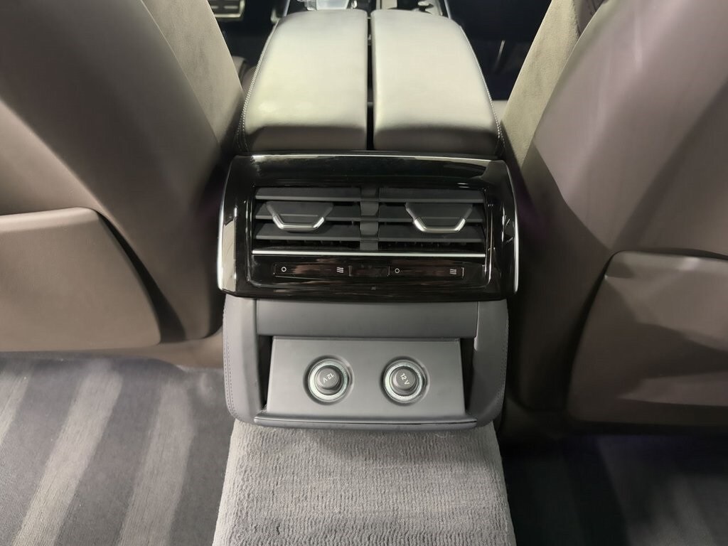 2021 AUDI S8 - Image 29