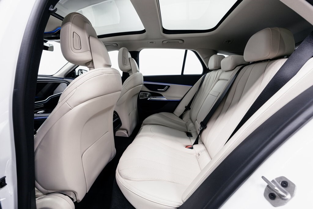 2025 MERCEDES-BENZ E-CLASS - Image 29