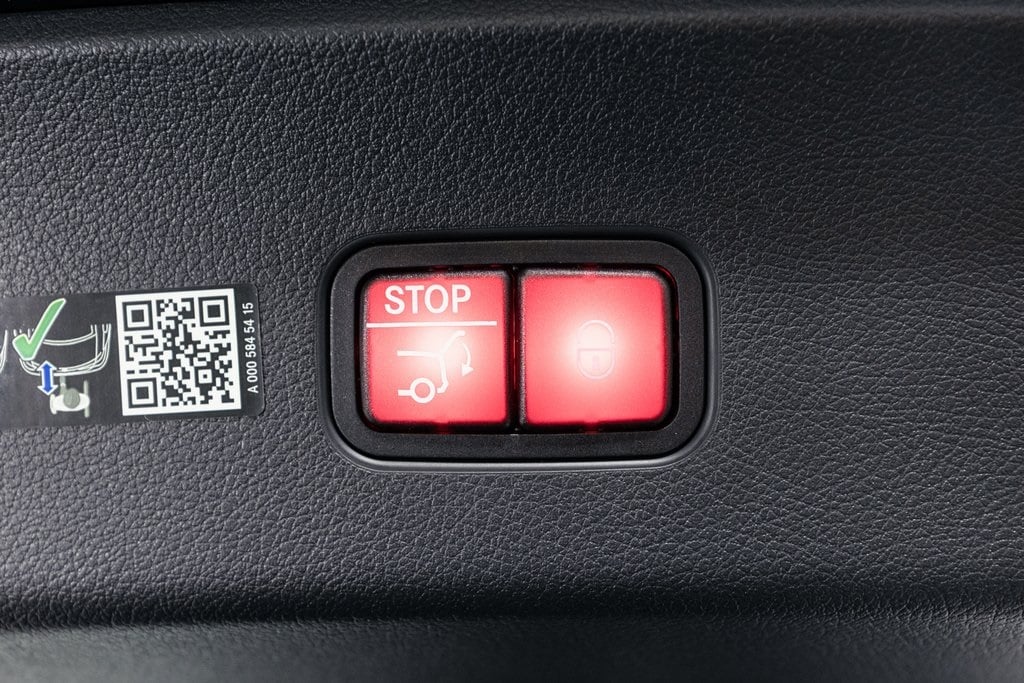 2025 MERCEDES-BENZ GLC-CLASS - Image 35