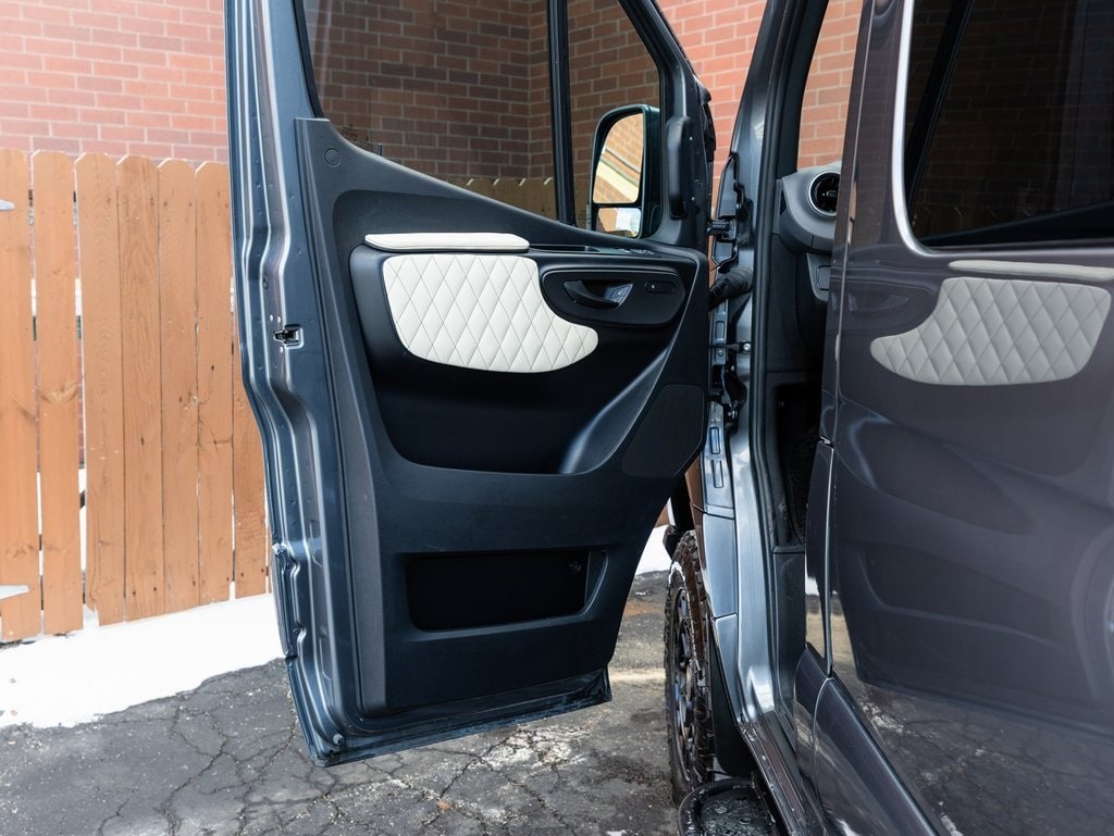 2025 MERCEDES-BENZ SPRINTER - Image 4