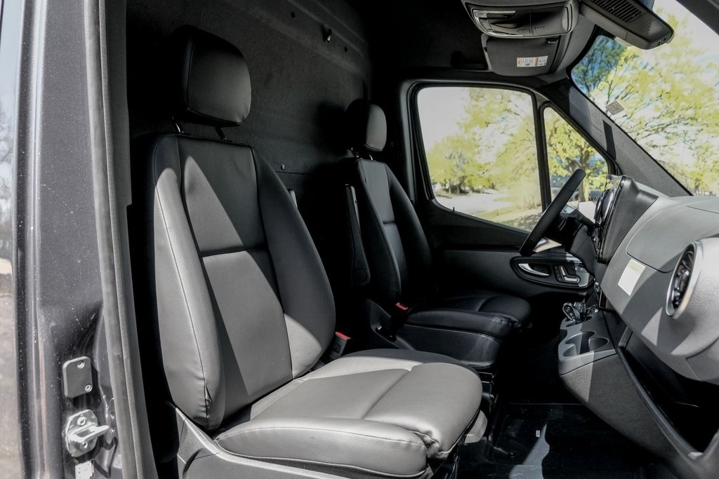 2025 MERCEDES-BENZ SPRINTER - Image 22