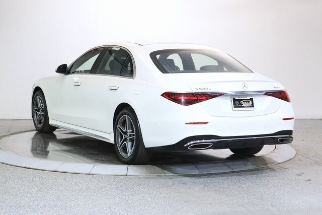 2024 Mercedes Benz S 580e 4MATIC photo 2