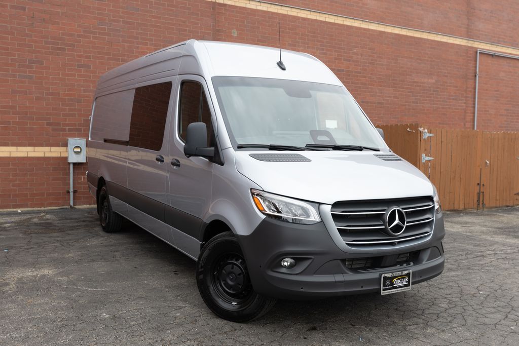 2025 Mercedes-Benz Sprinter Cargo Van
