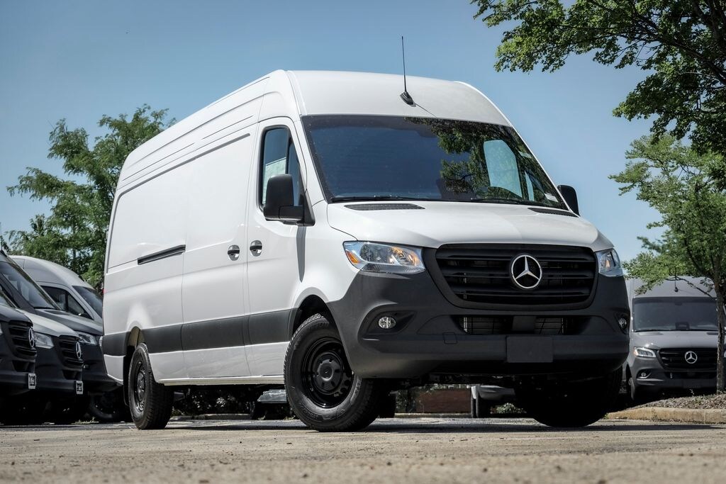 New 2026 Mercedes-Benz Sprinter 2500 High Roof 4-Cyl Diesel