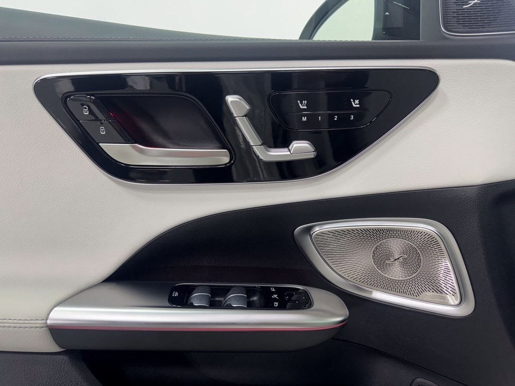 2025 MERCEDES-BENZ C-CLASS - Image 6