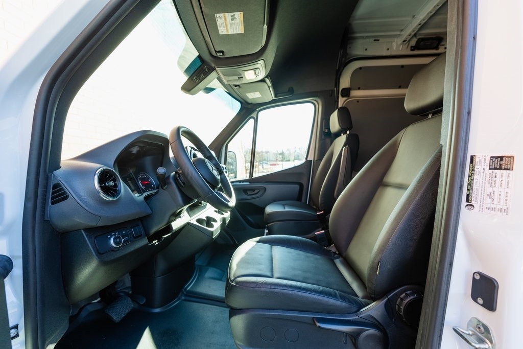 2025 MERCEDES-BENZ SPRINTER - Image 7