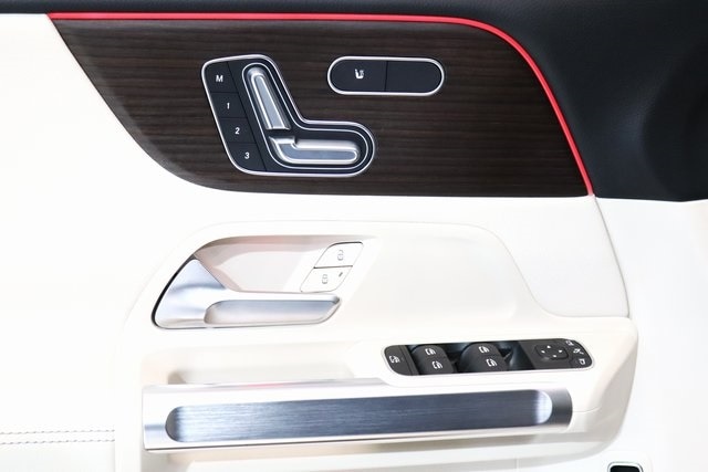 2025 MERCEDES-BENZ GLB-CLASS - Image 3