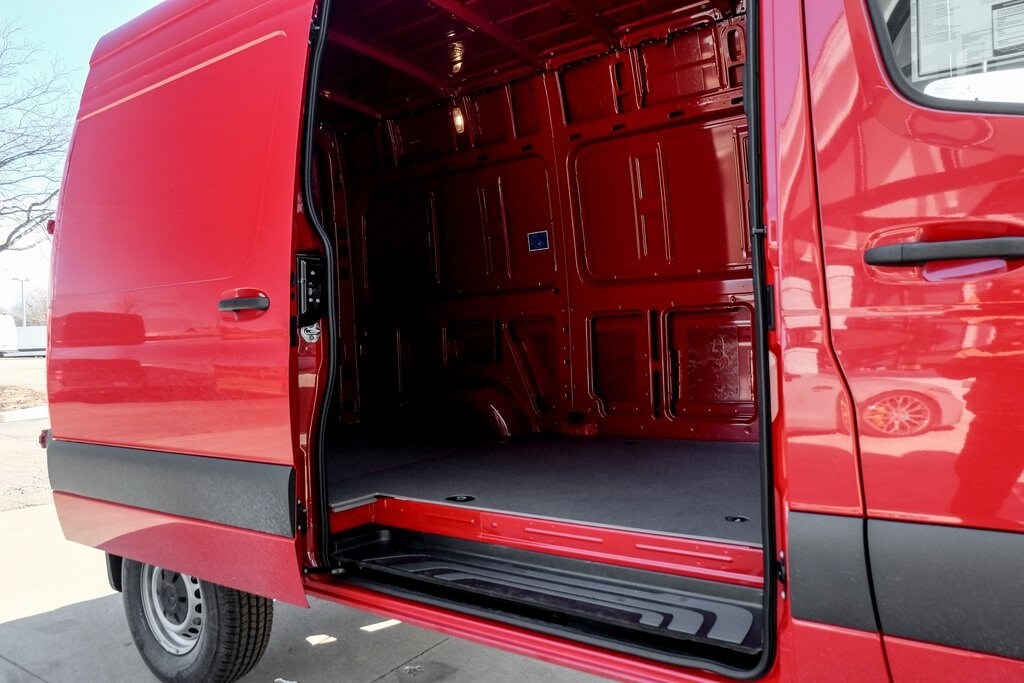 2025 MERCEDES-BENZ SPRINTER - Image 11