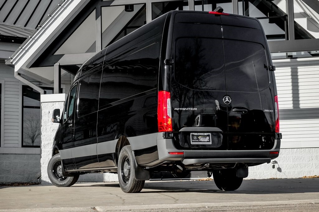 New 2026 Mercedes-Benz Sprinter 2500 High Roof 4-Cyl Diesel