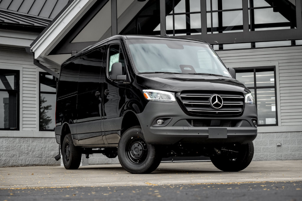 New 2026 Mercedes-Benz Sprinter 2500 Standard Roof 4-Cyl Diesel HO Van Passenger Van