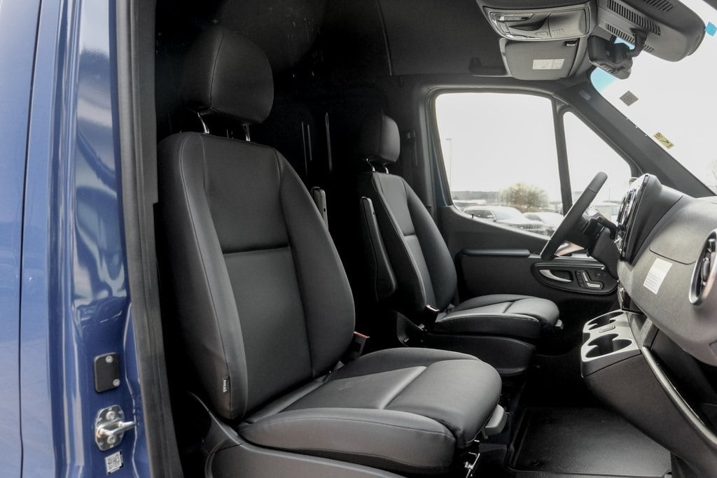 2025 MERCEDES-BENZ SPRINTER - Image 25