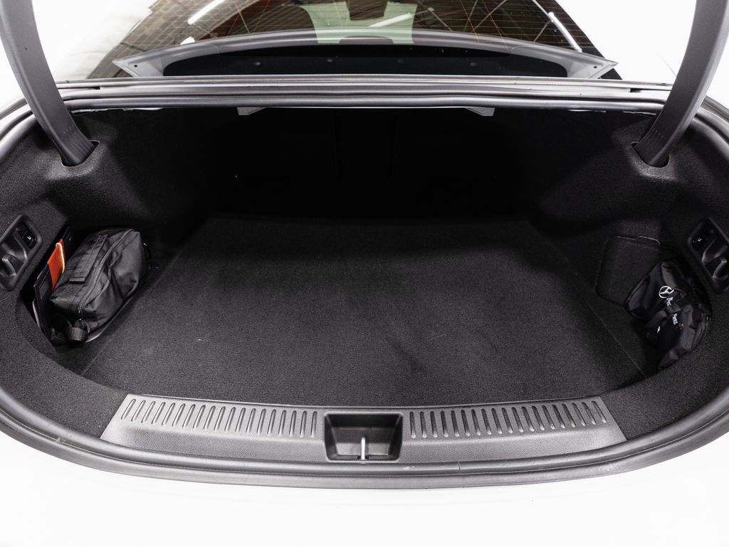 2025 MERCEDES-BENZ E-CLASS - Image 31