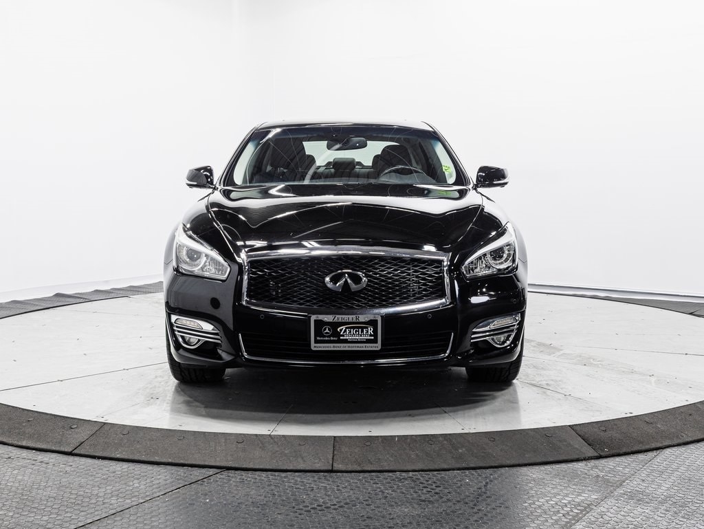 2016 INFINITI Q70L - Image 2