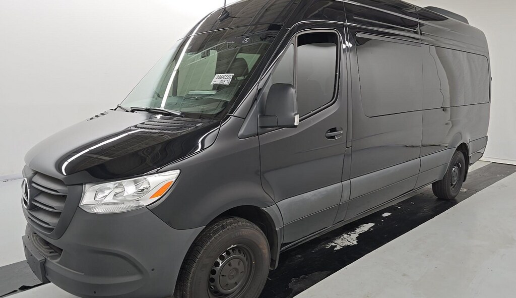 Used 2024 Mercedes-Benz Sprinter 2500 Passenger 170 WB Minivan/Van