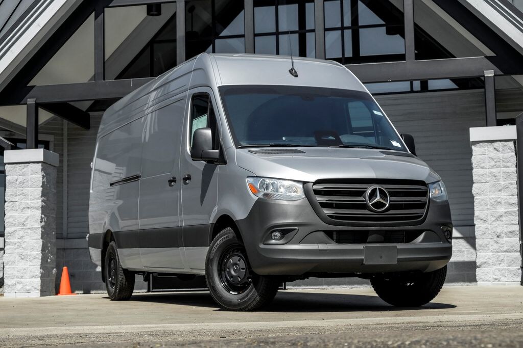 New 2026 Mercedes-Benz Sprinter 2500 High Roof 4-Cyl Diesel