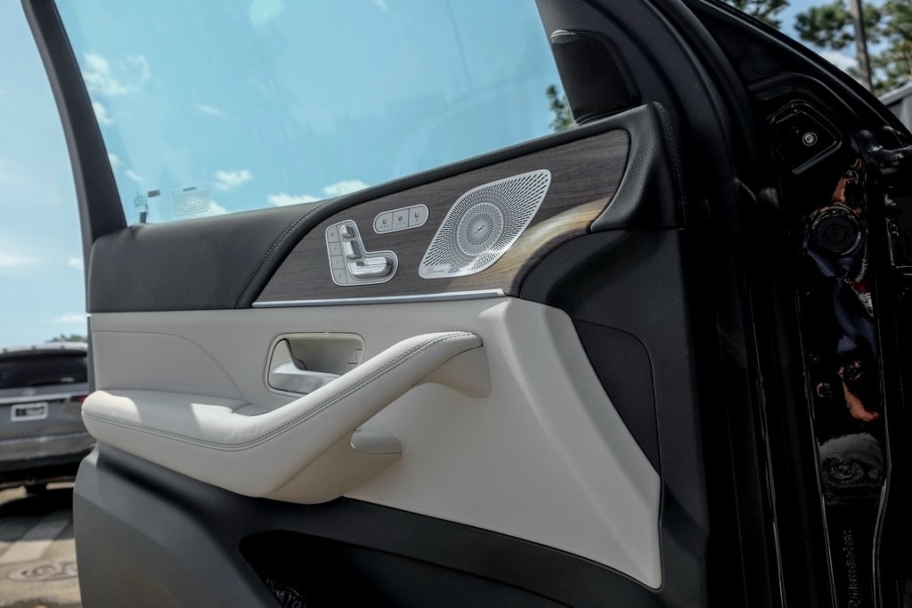 2026 MERCEDES-BENZ GLS-CLASS - Image 12