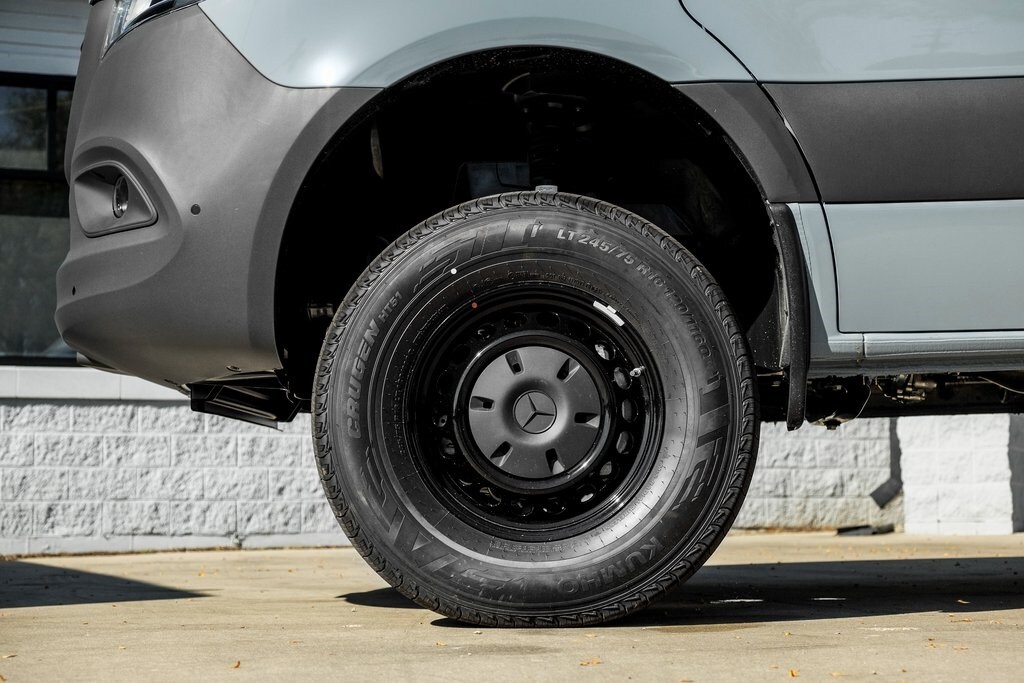 New 2025 Mercedes-Benz Sprinter 2500 Standard Roof 4-Cyl Diesel HO Van Passenger Van