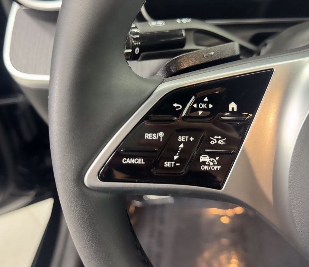 2025 MERCEDES-BENZ C-CLASS - Image 10