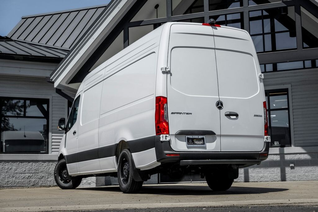 New 2026 Mercedes-Benz Sprinter 2500 High Roof 4-Cyl Diesel
