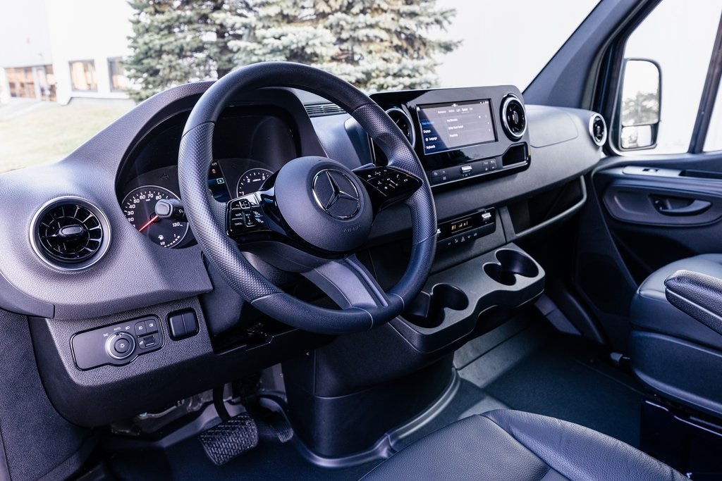 2025 MERCEDES-BENZ SPRINTER - Image 8