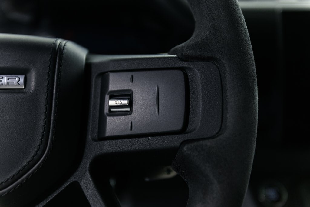 2023 LAND ROVER DEFENDER - Image 13