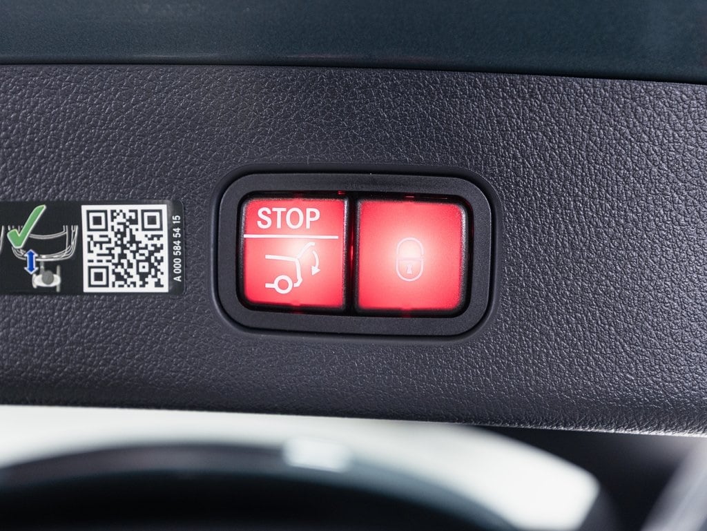 2025 MERCEDES-BENZ GLC-CLASS - Image 35