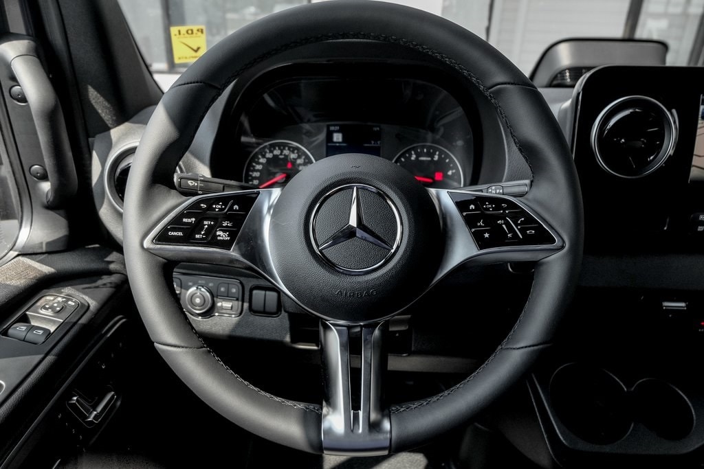 2025 MERCEDES-BENZ SPRINTER - Image 15