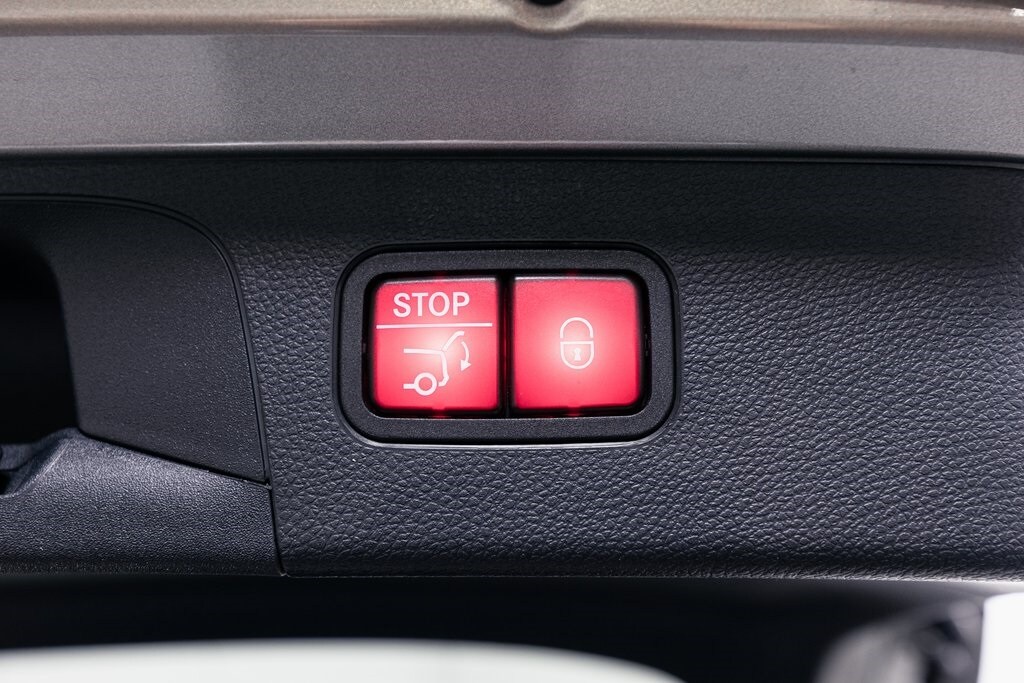 2022 MERCEDES-BENZ GLC-CLASS - Image 31