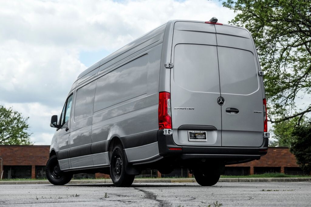 New 2026 Mercedes-Benz Sprinter 2500 High Roof 4-Cyl Diesel HO Van Extended Cargo Van