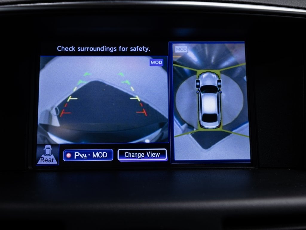 2016 INFINITI Q70L - Image 17