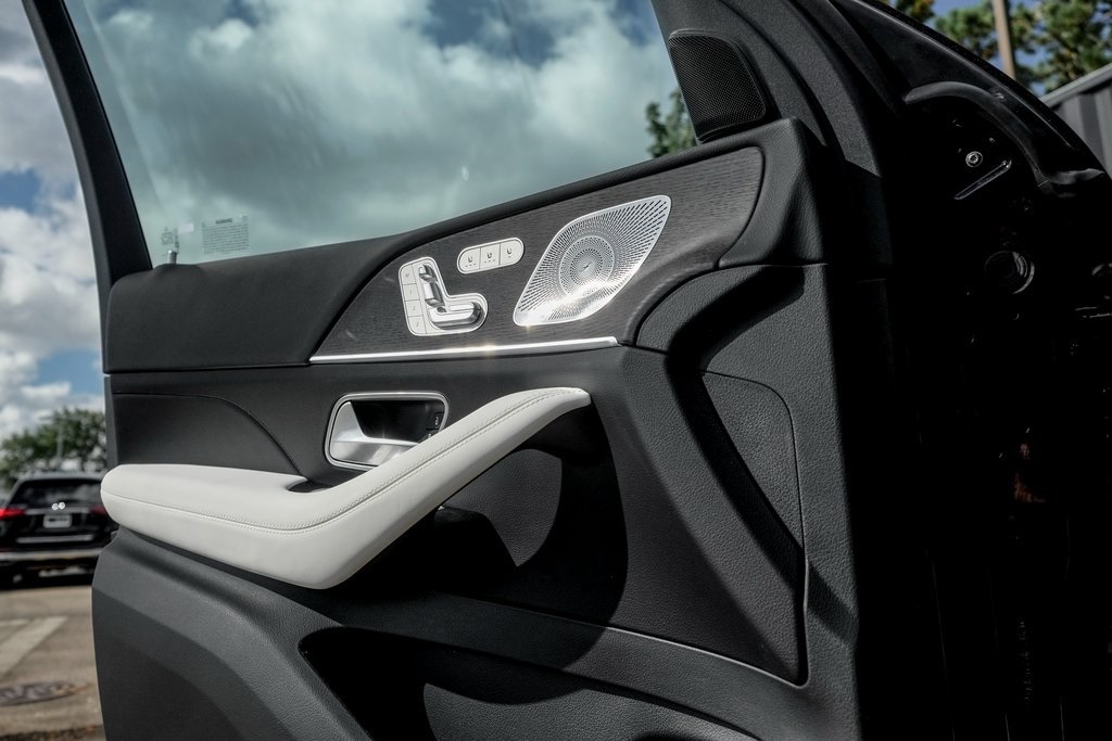 2026 MERCEDES-BENZ GLE-CLASS - Image 12