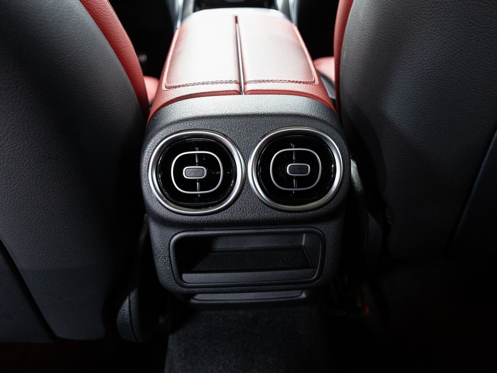 2024 MERCEDES-BENZ GLC-CLASS - Image 30