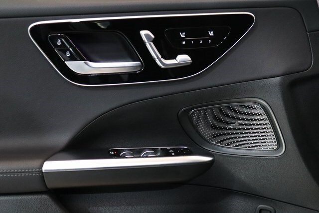 2025 MERCEDES-BENZ C-CLASS - Image 3
