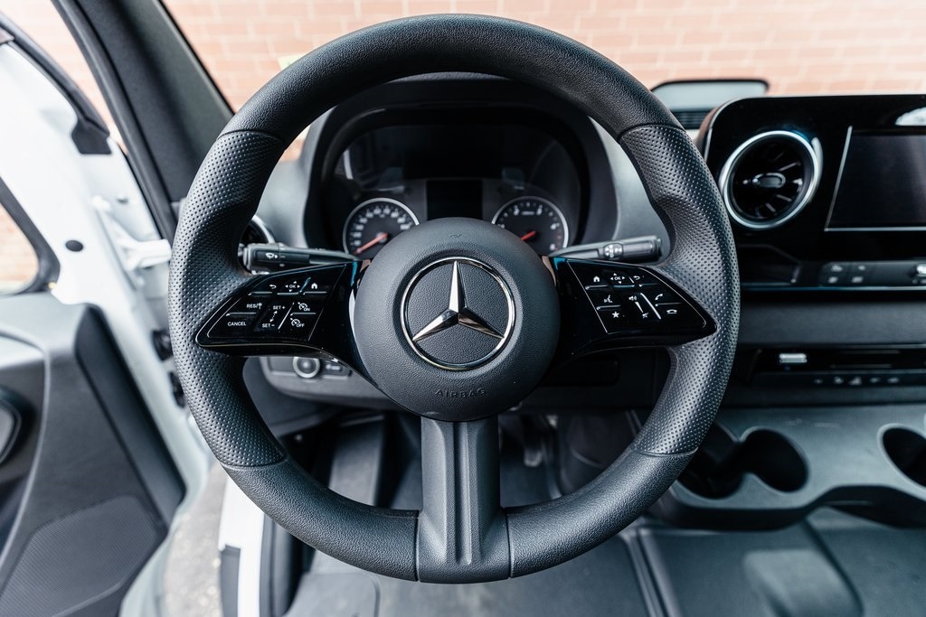 2025 MERCEDES-BENZ SPRINTER - Image 11
