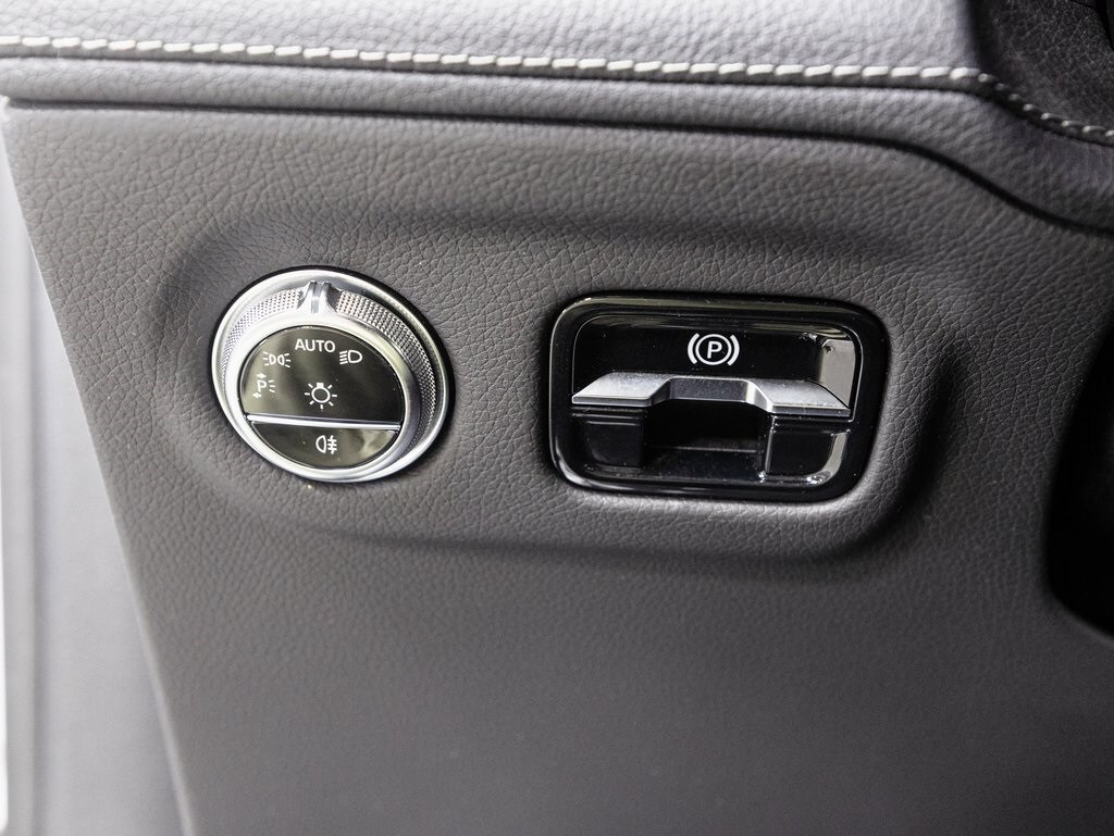 2023 MERCEDES-BENZ EQS-CLASS SUV - Image 10