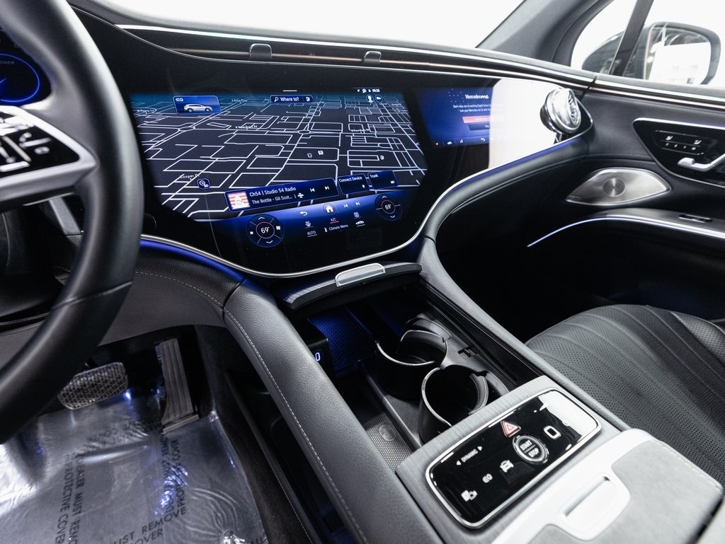 2024 MERCEDES-BENZ EQS-CLASS SUV - Image 15