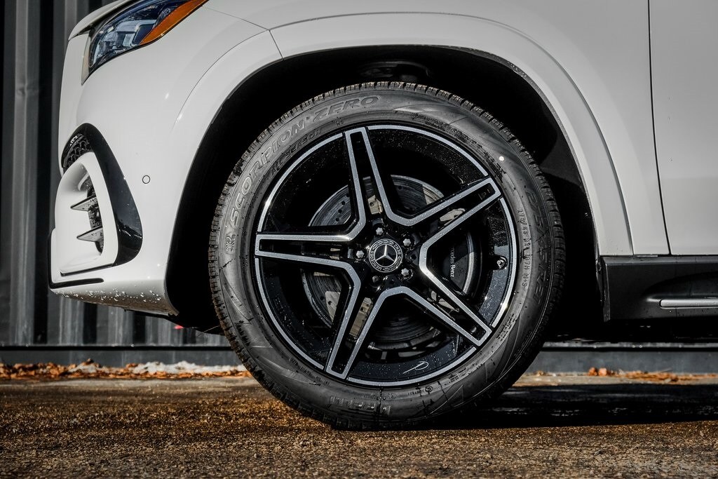 New 2026 Mercedes-Benz GLS 450 4MATIC SUV