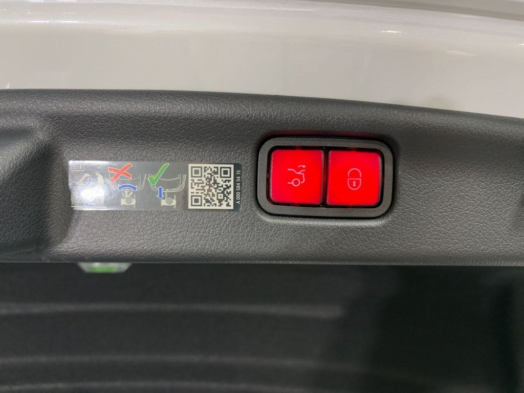 2024 MERCEDES-BENZ C-CLASS - Image 35