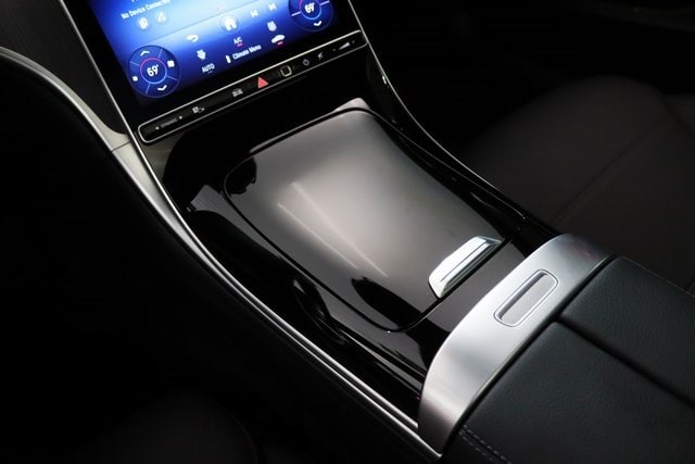 2025 MERCEDES-BENZ C-CLASS - Image 27