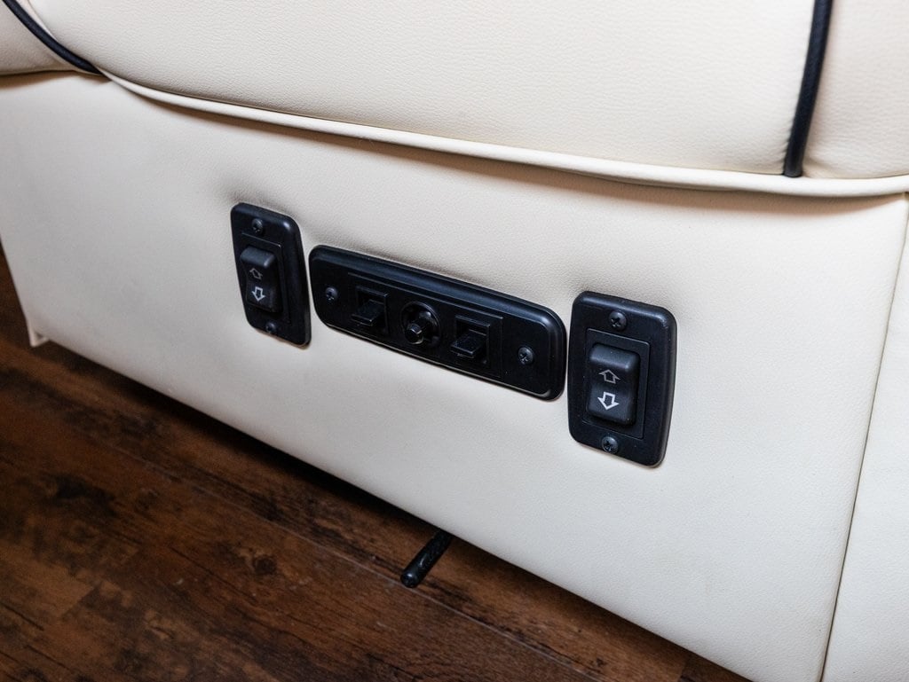 2025 MERCEDES-BENZ SPRINTER - Image 28