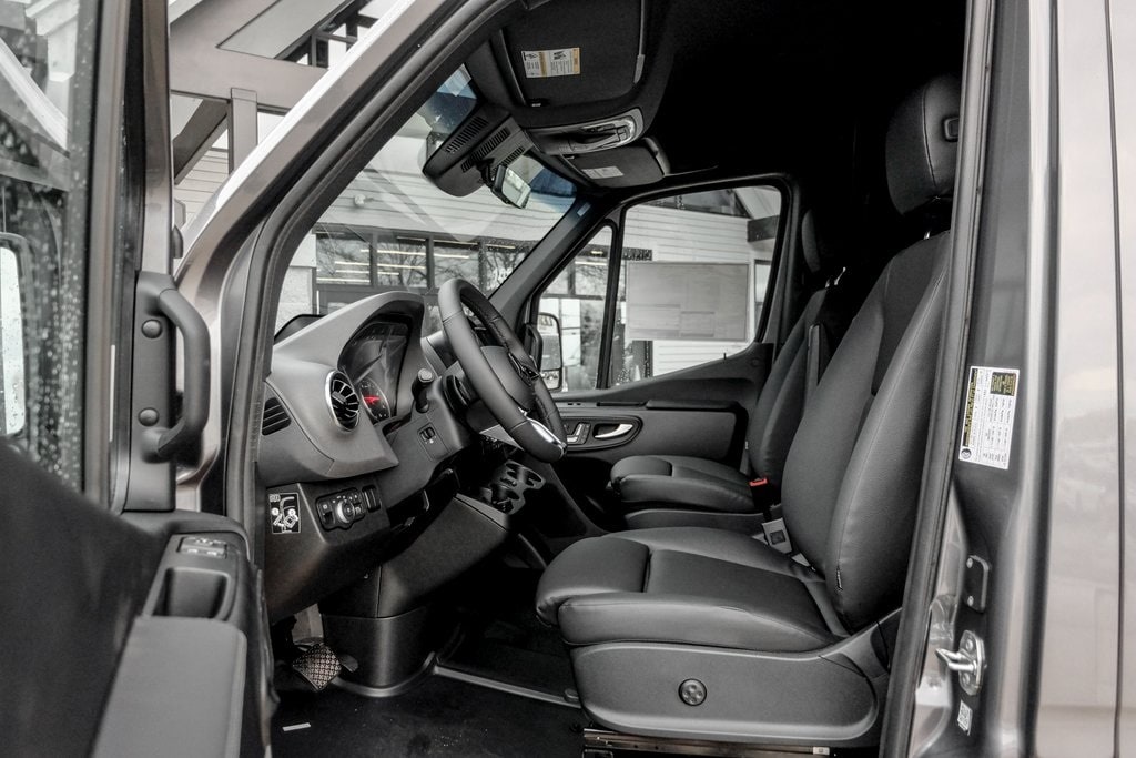 2025 MERCEDES-BENZ SPRINTER - Image 12