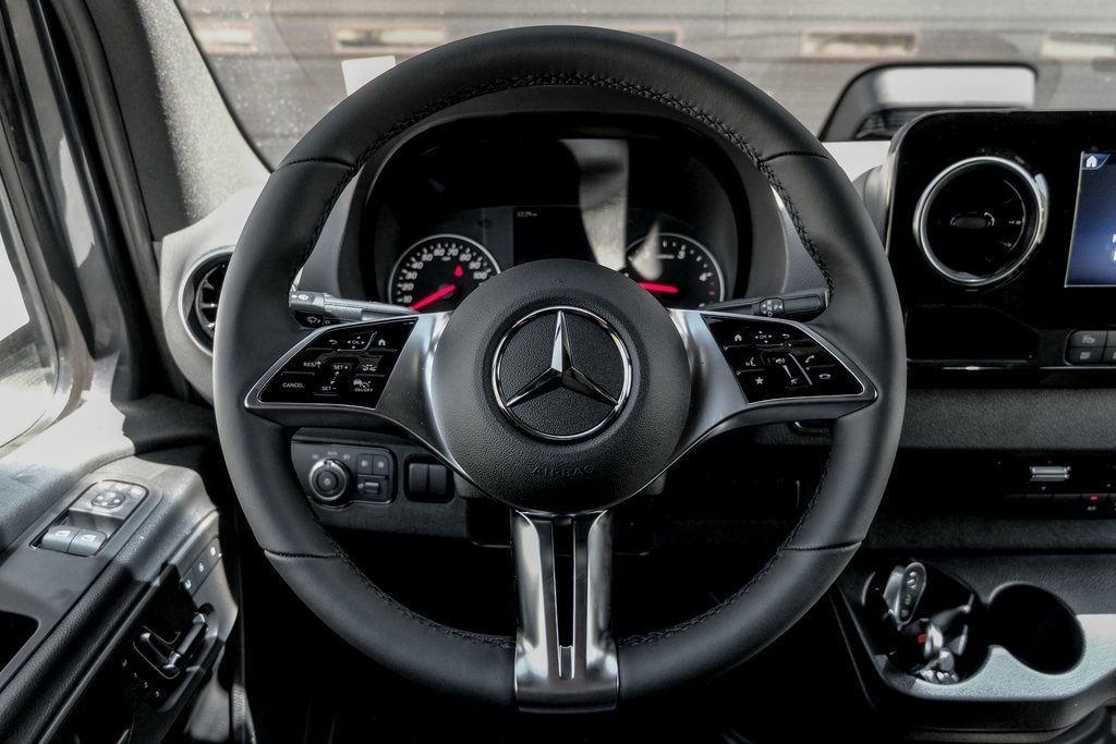 2025 MERCEDES-BENZ SPRINTER - Image 16