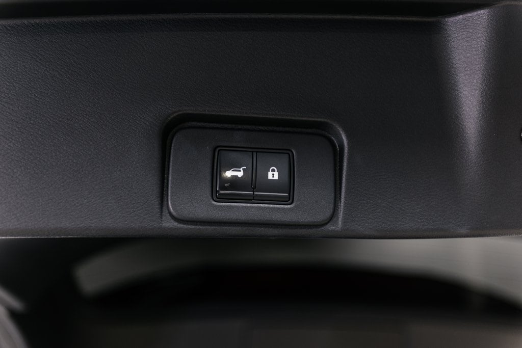 2021 NISSAN ROGUE - Image 24