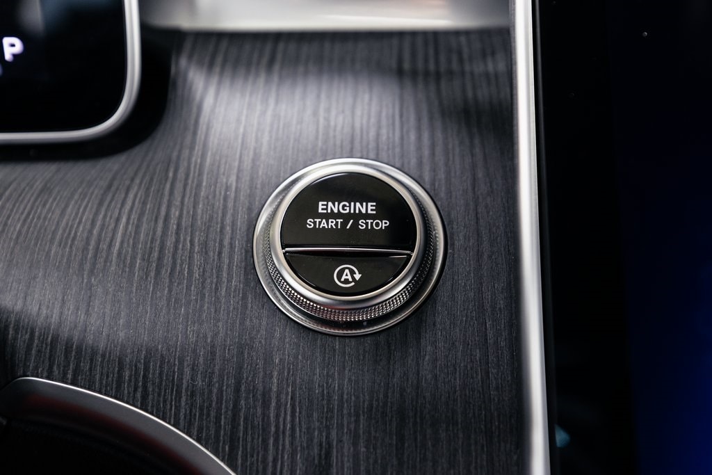 2025 MERCEDES-BENZ C-CLASS - Image 15