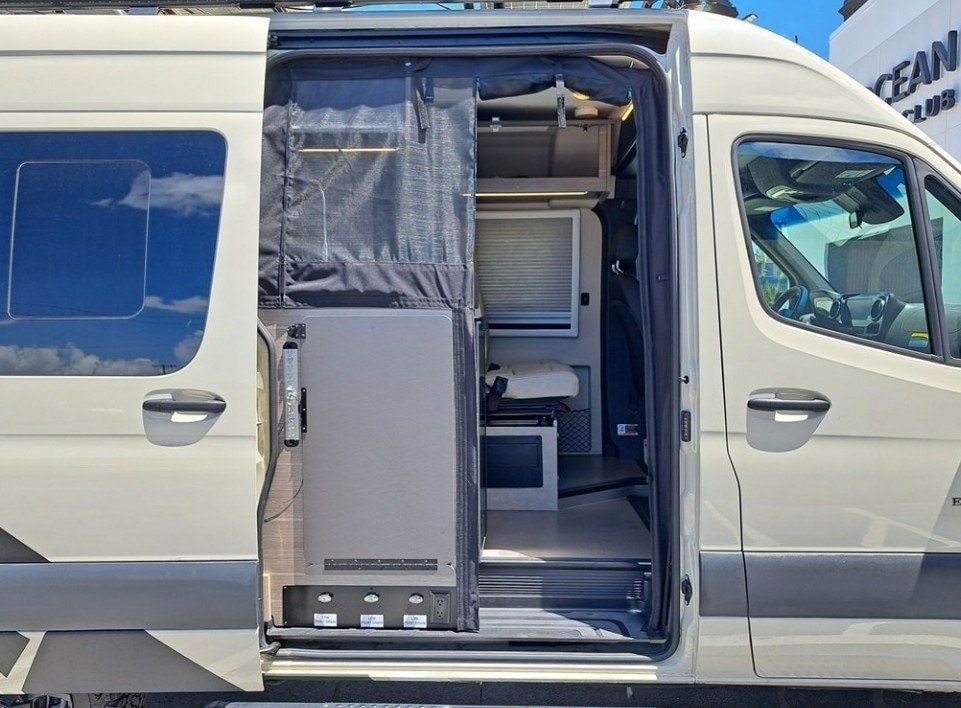 2023 MERCEDES-BENZ SPRINTER - Image 18