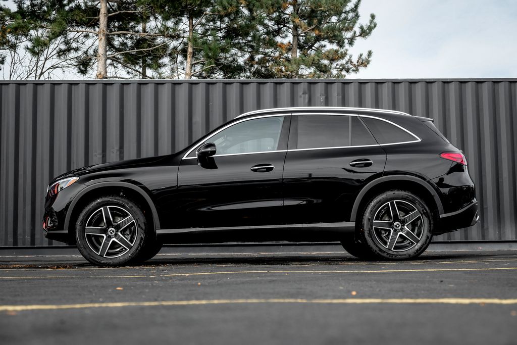 New 2027 Mercedes-Benz GLC 300 4MATIC SUV
